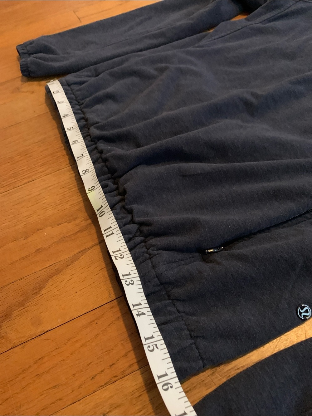lululemon athletica Dark Heather Navy Funnel Neck Sweatshirt Size 4 - Picture 5 of 15